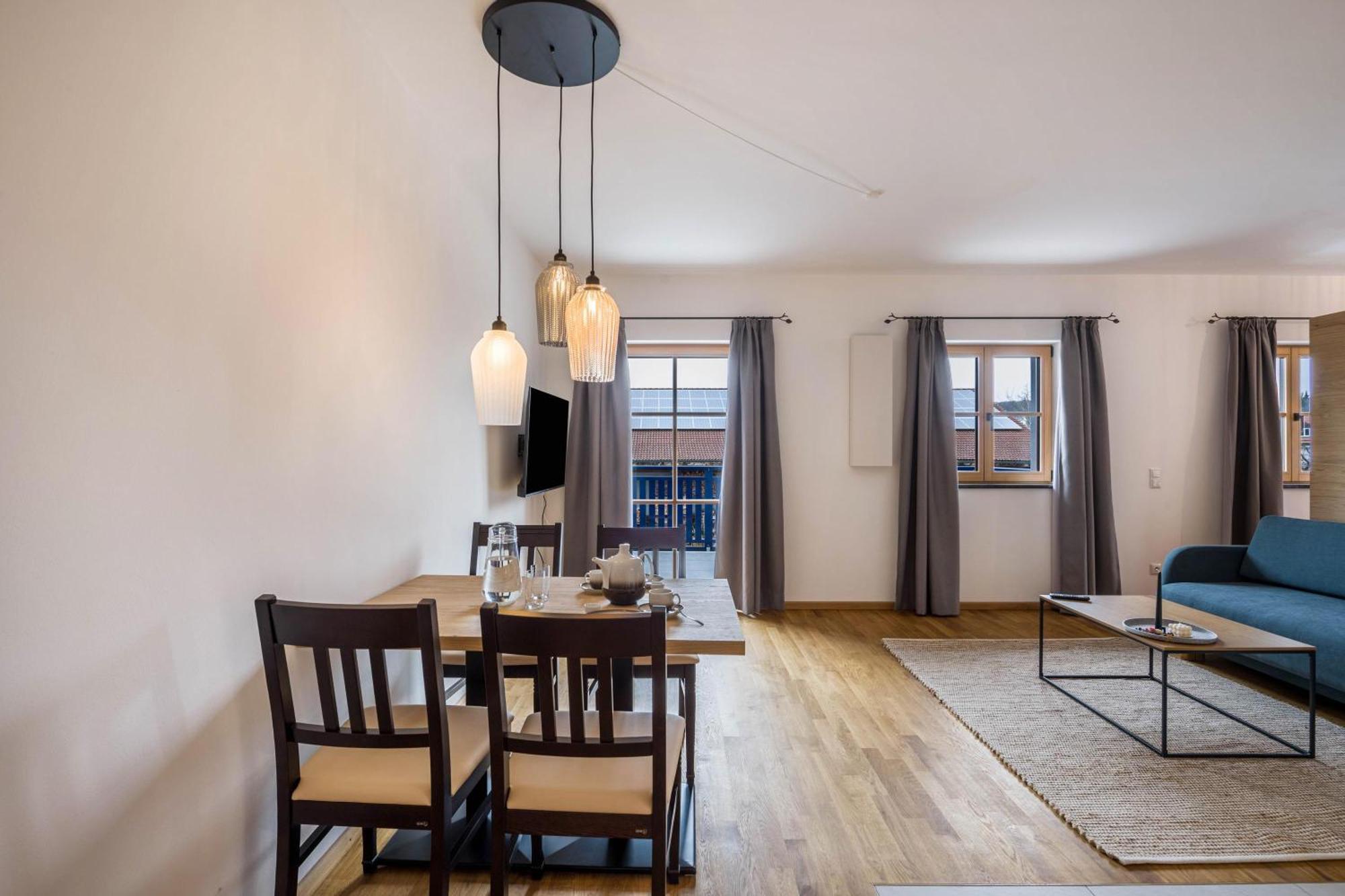 Ferienwohnung Rosa Gilching Zewnętrze zdjęcie